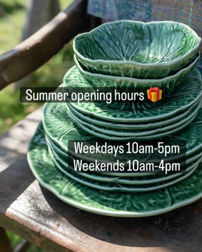 Now open Sundays 🎁